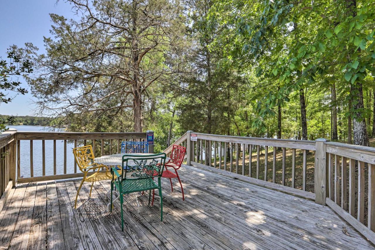 House With Dock And Slide Situated On Lake Sinclair! Sparta Exterior photo