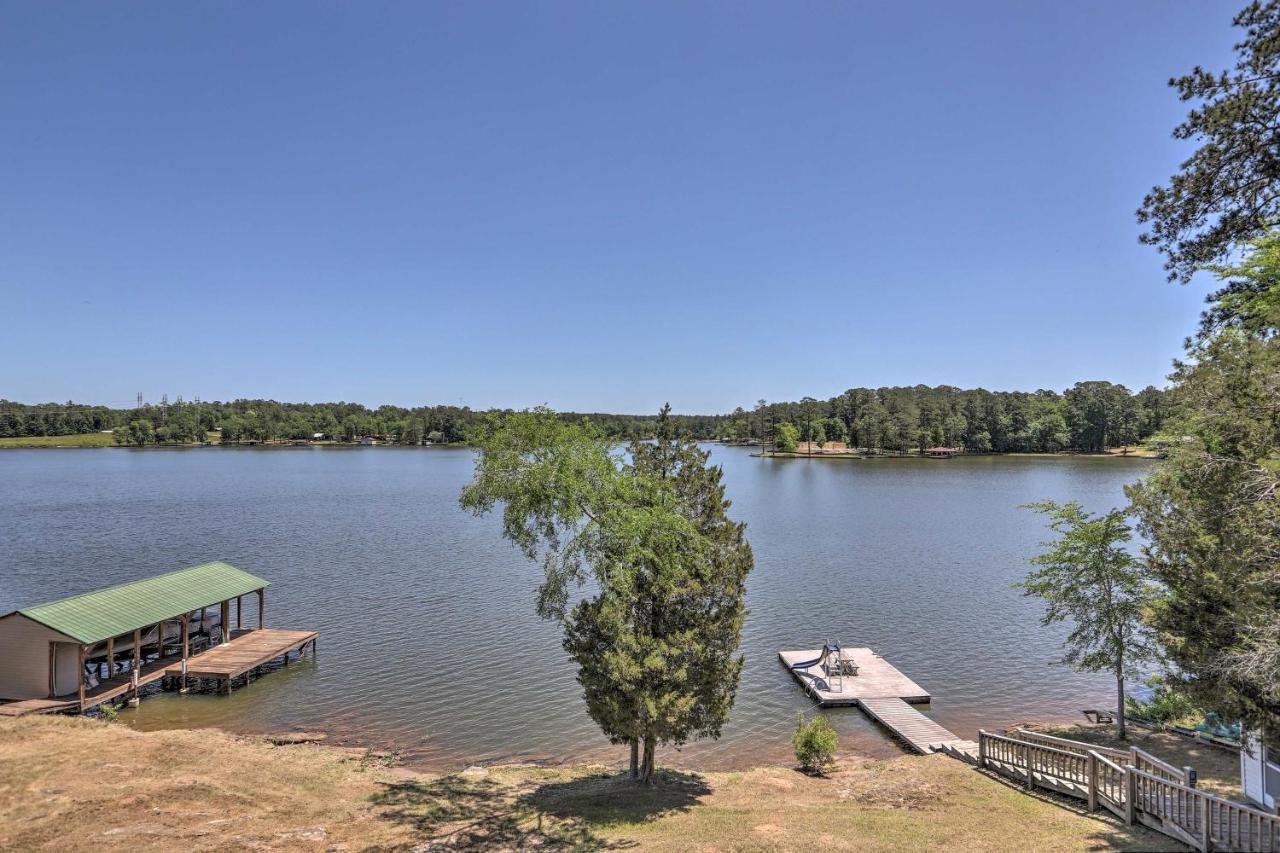 House With Dock And Slide Situated On Lake Sinclair! Sparta Exterior photo